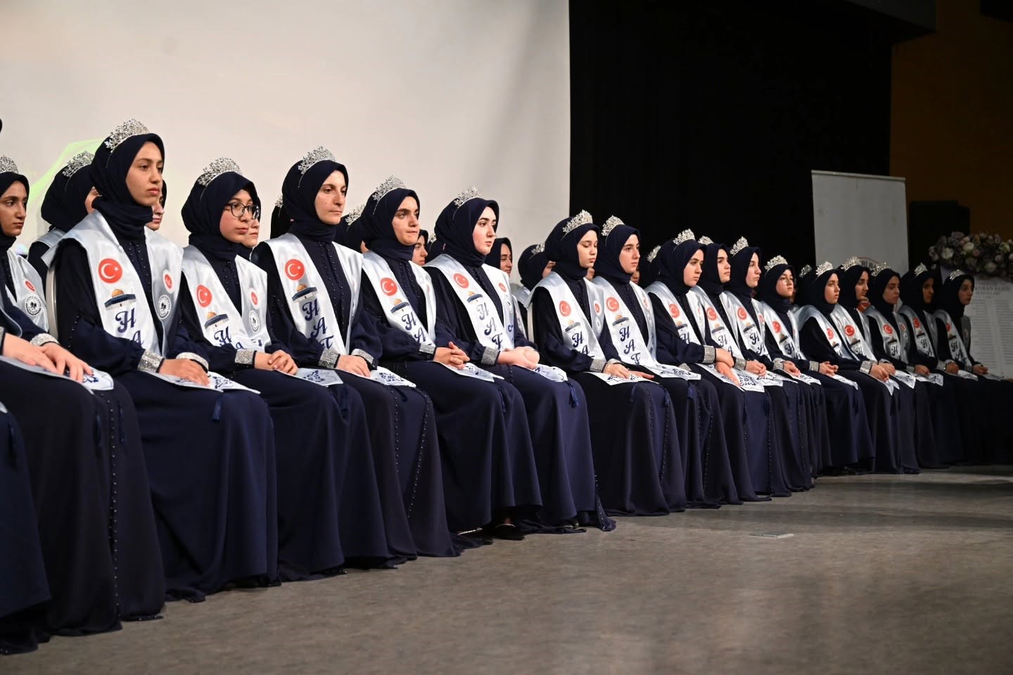 75 hafız öğrenci icazet belgesine kavuştu