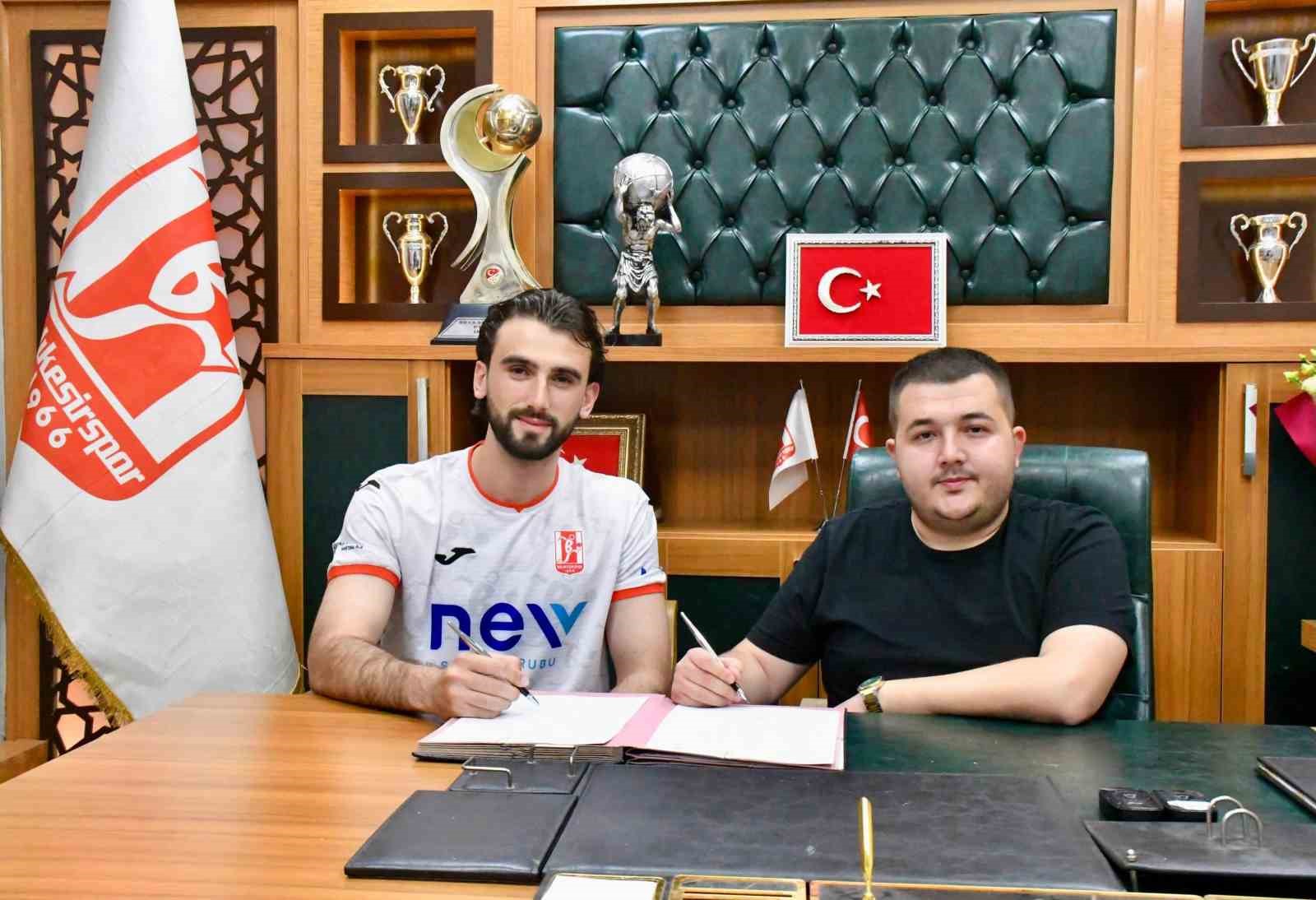 Balıkesirspor, Hüseyin Ayan ile sözleşme imzaladı