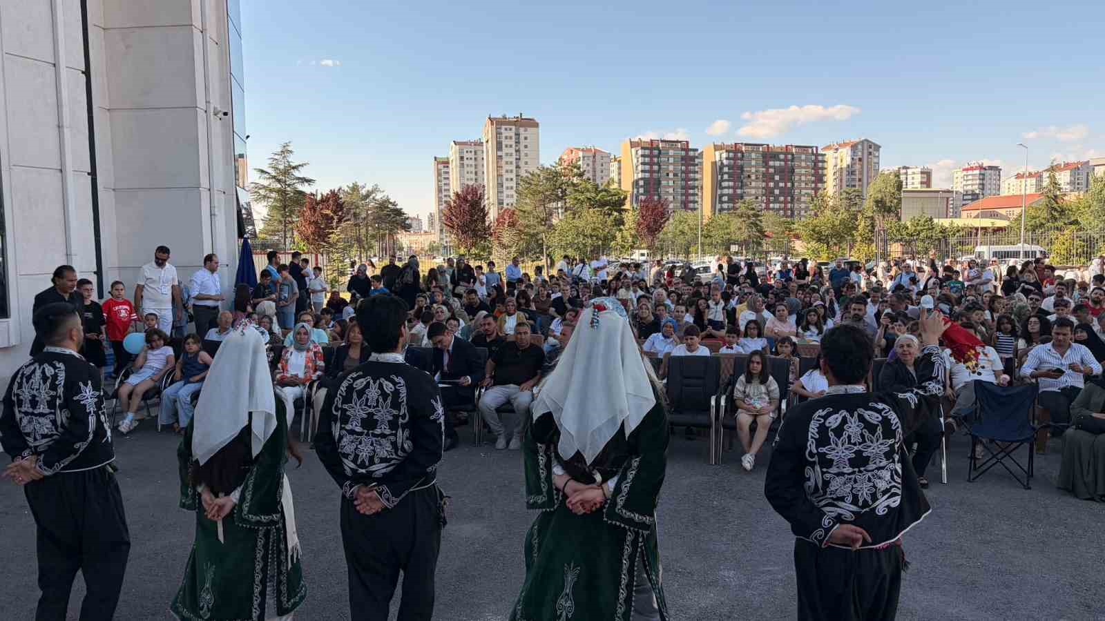 Geleceğin kaşifleri yılın yorgunluğunu etkinlikle attı