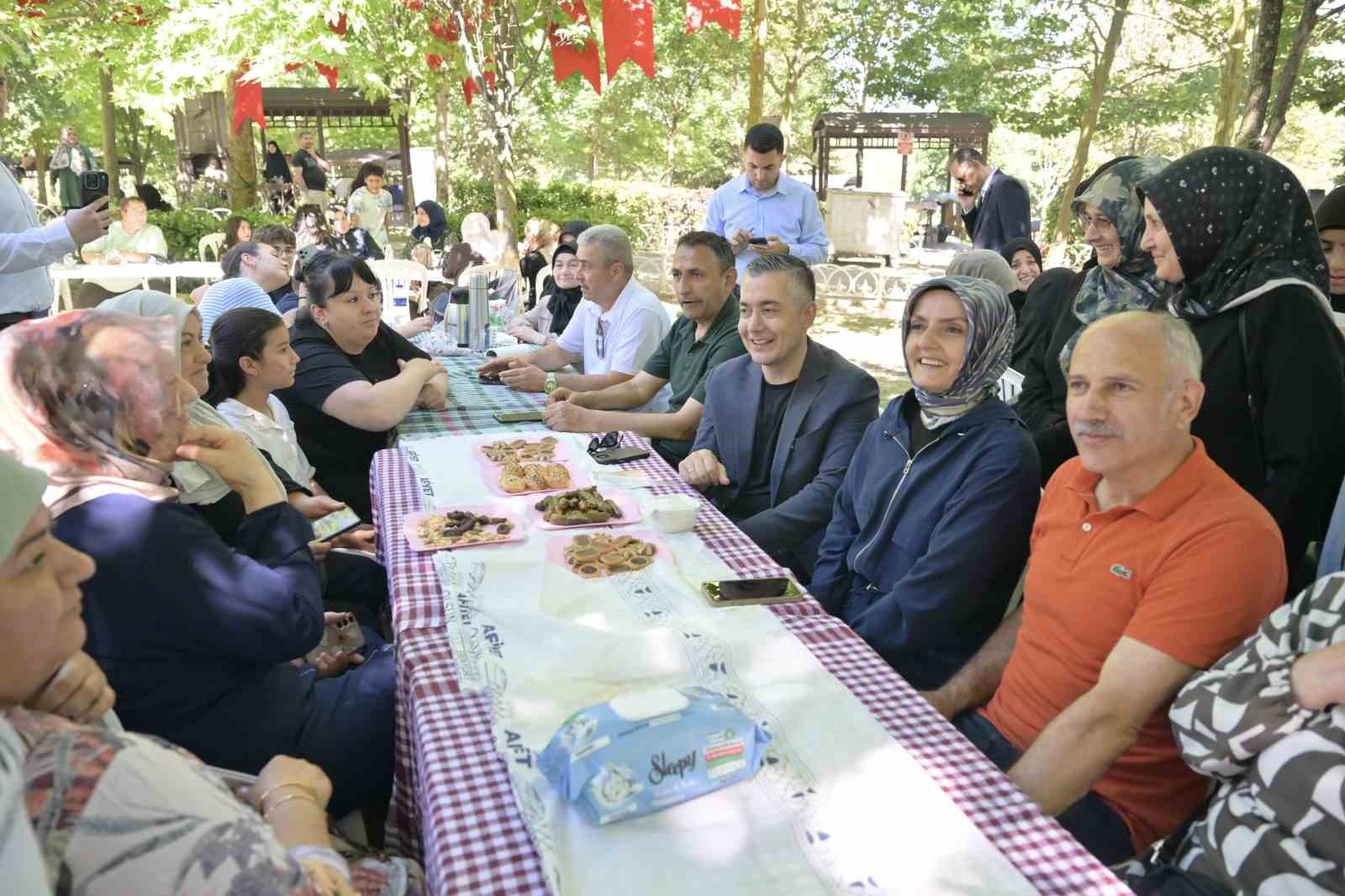 "Kadınlar Buluşuyor, Esenyurt Güçleniyor" etkinliği yoğun ilgi gördü