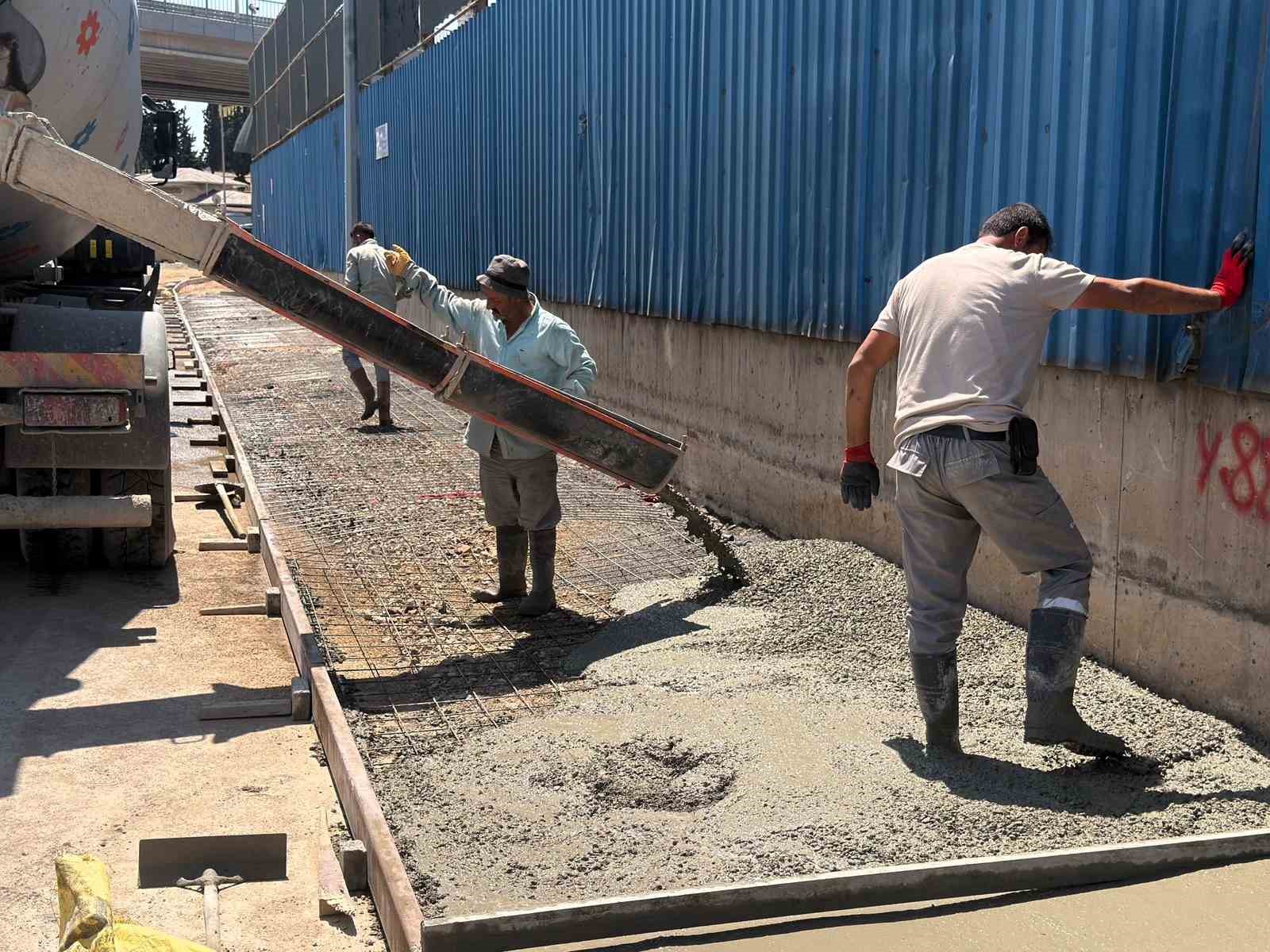 Darıca Dutluk Sokak’ta üstyapı son sürat ilerliyor