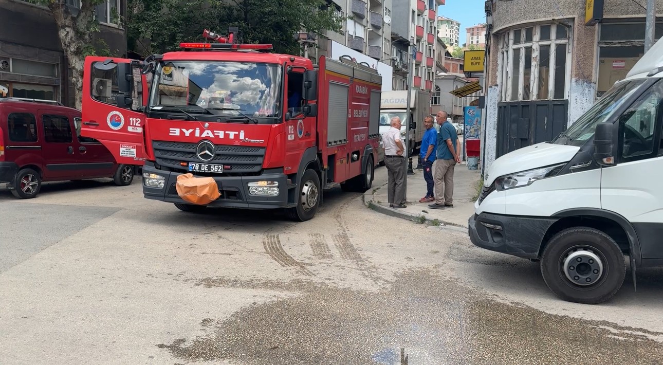 Karabük’te tekstil işletmesinde yangın paniği