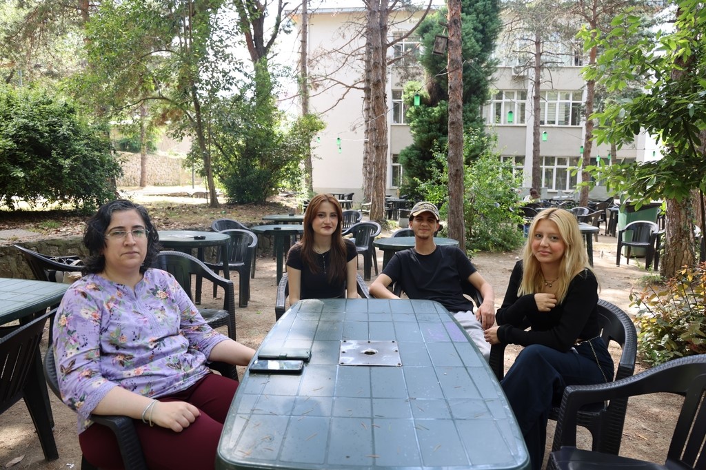 Bilim Kafe’de geleceğin meslekleri konuşuldu: Bilişim Güvenliği Uzmanlığı ve Siber Güvenlik