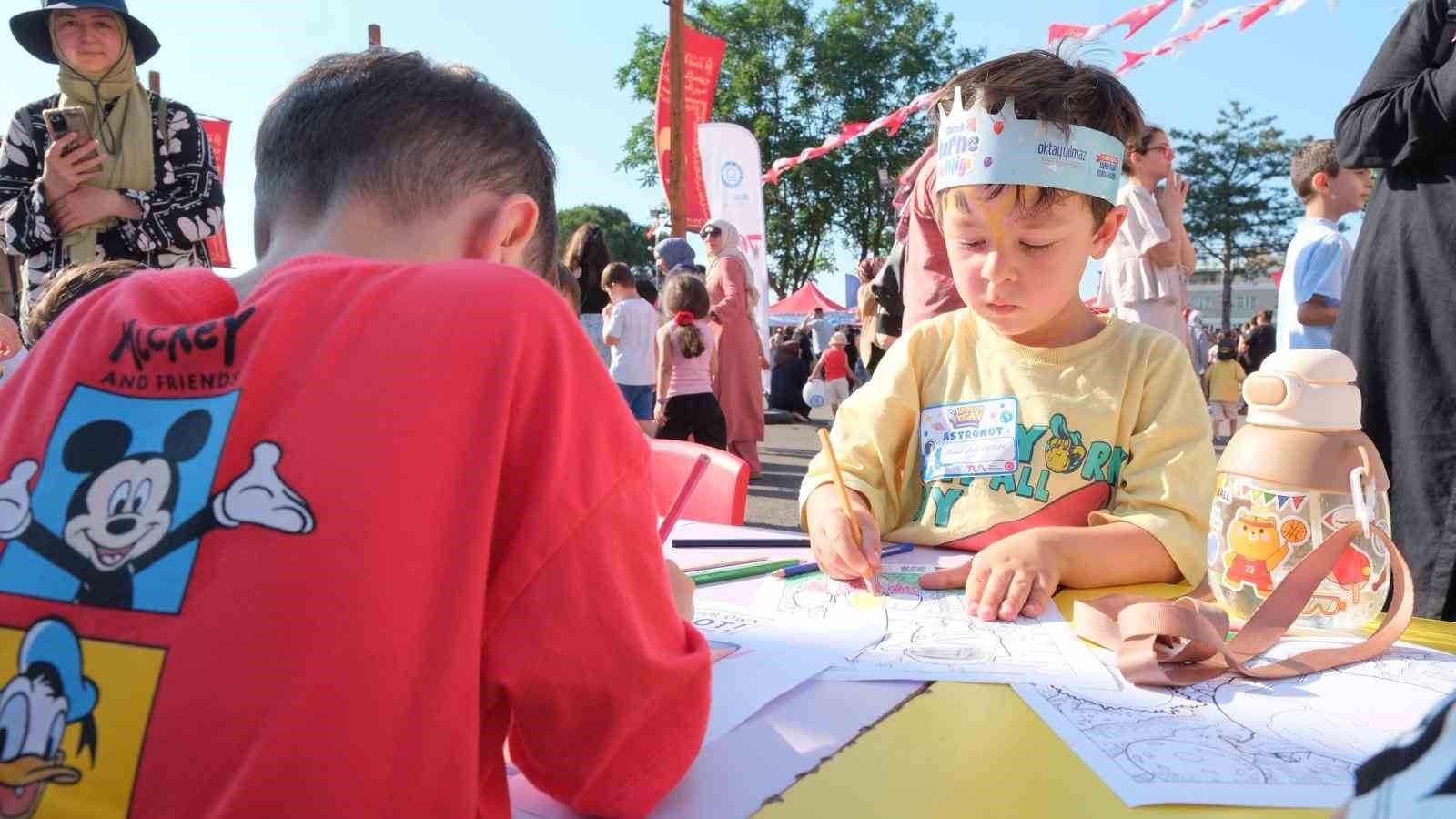 Yıldrım’da karne coşkusu şenliğe dönüştü