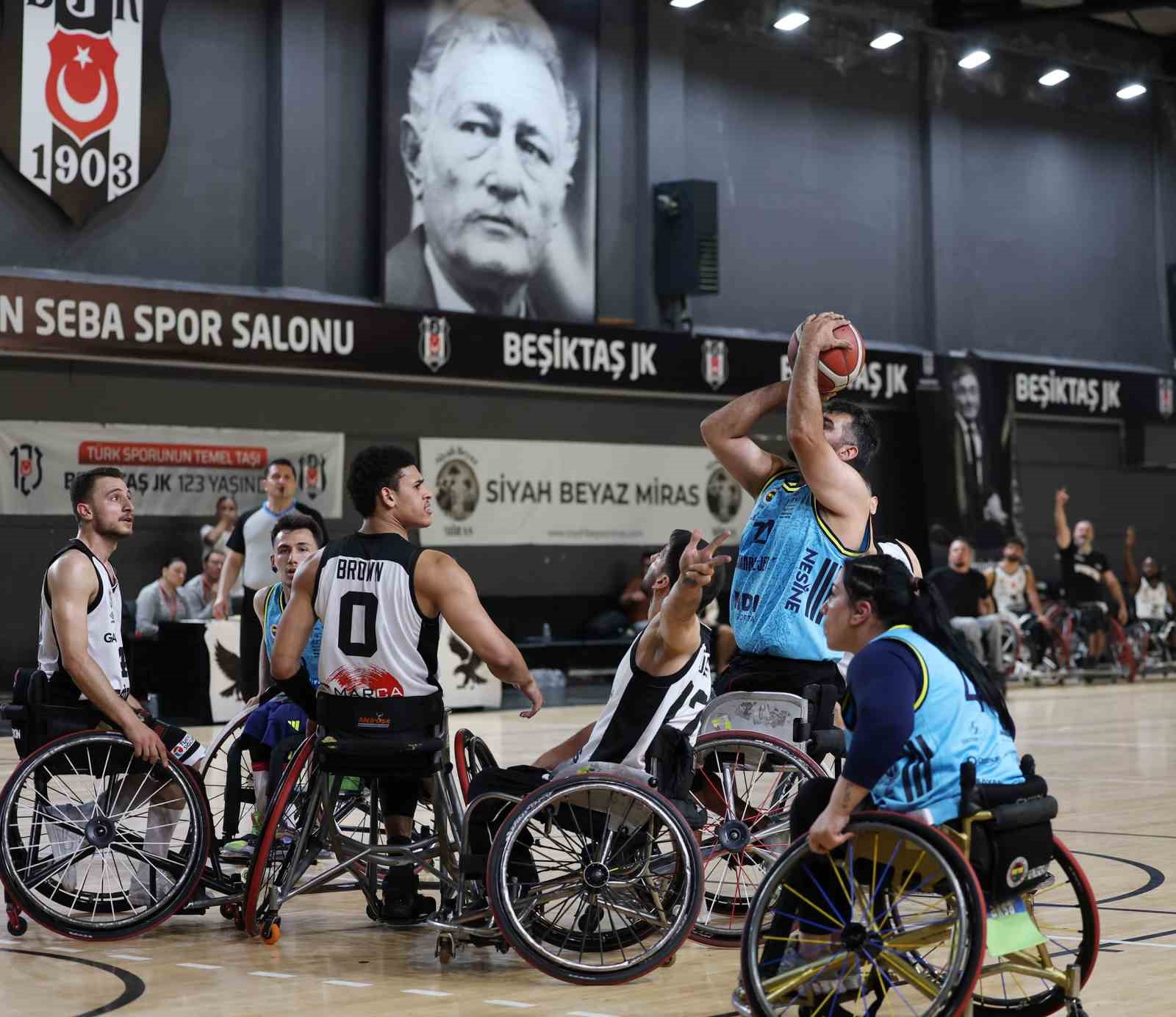 Tekerlekli Sandalye Basketbol Süper Ligi’nde şampiyon Fenerbahçe