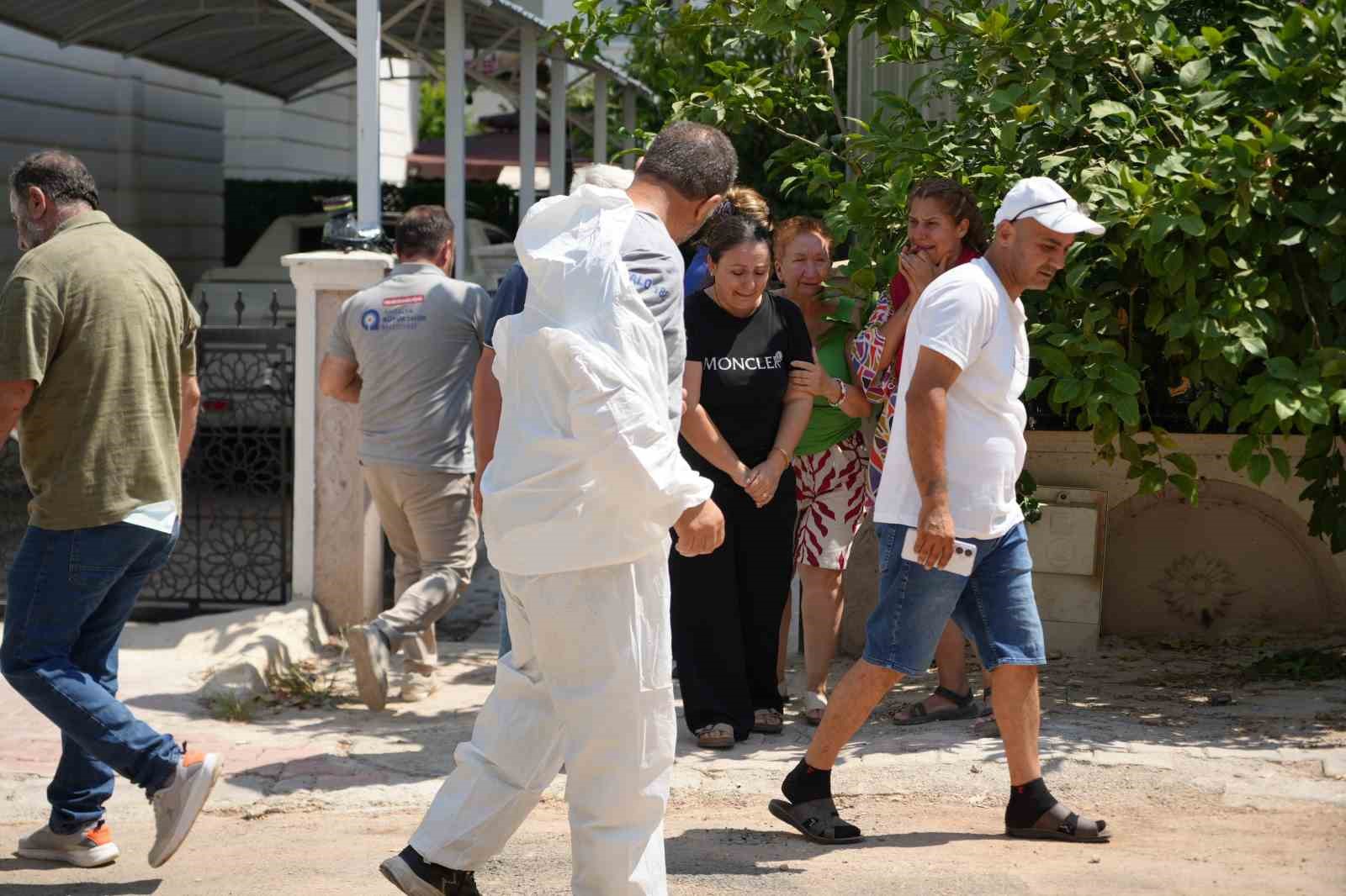 Apartmanı saran kokuyla öldüğü ortaya çıktı