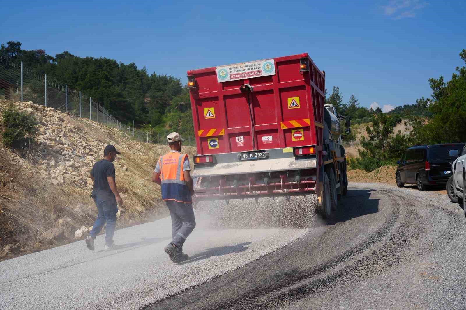 Turgutlu’da yol seferberliği