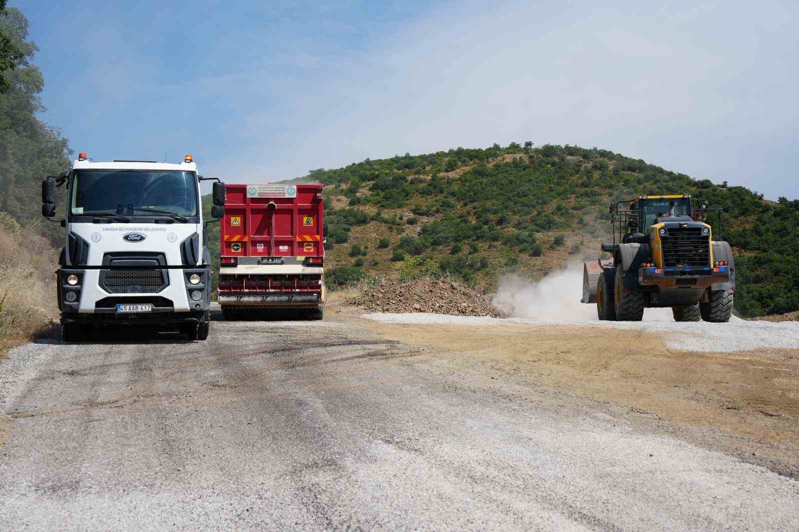Turgutlu’da yol seferberliği