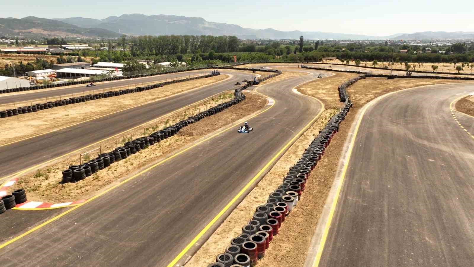 Adrenalin ve hız tutkunları Bursa’da buluştu