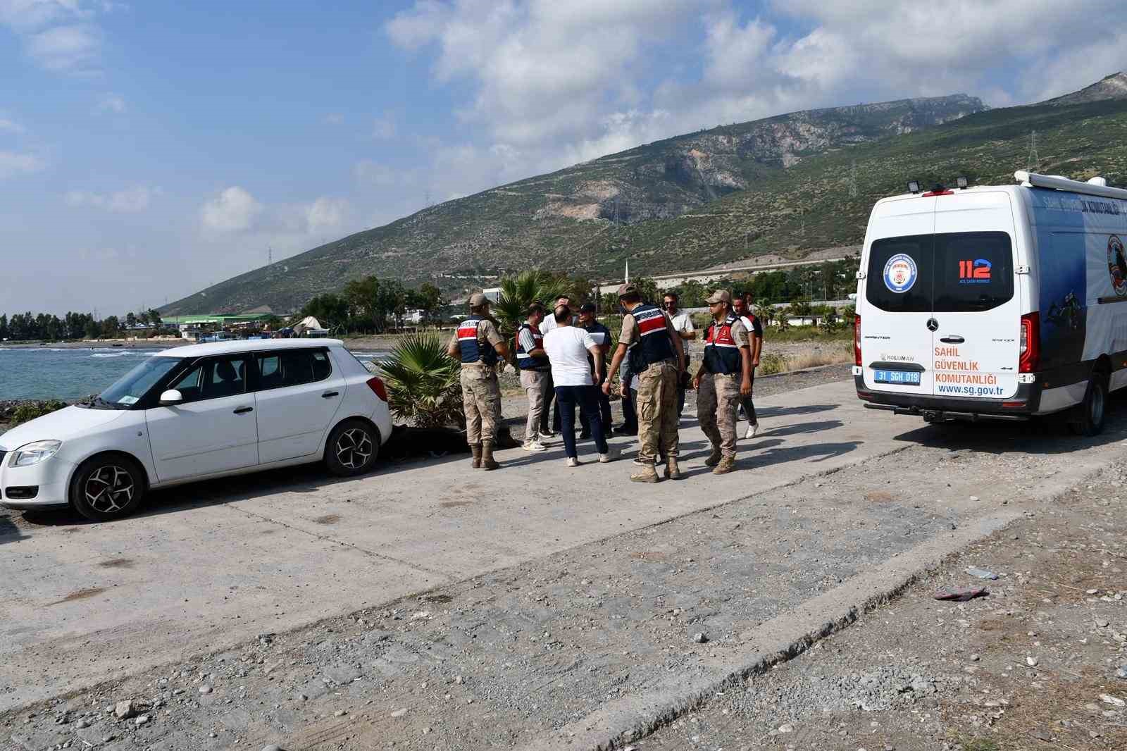 Hatay’da sahilde kimliği belirsiz erkek cesedi bulundu