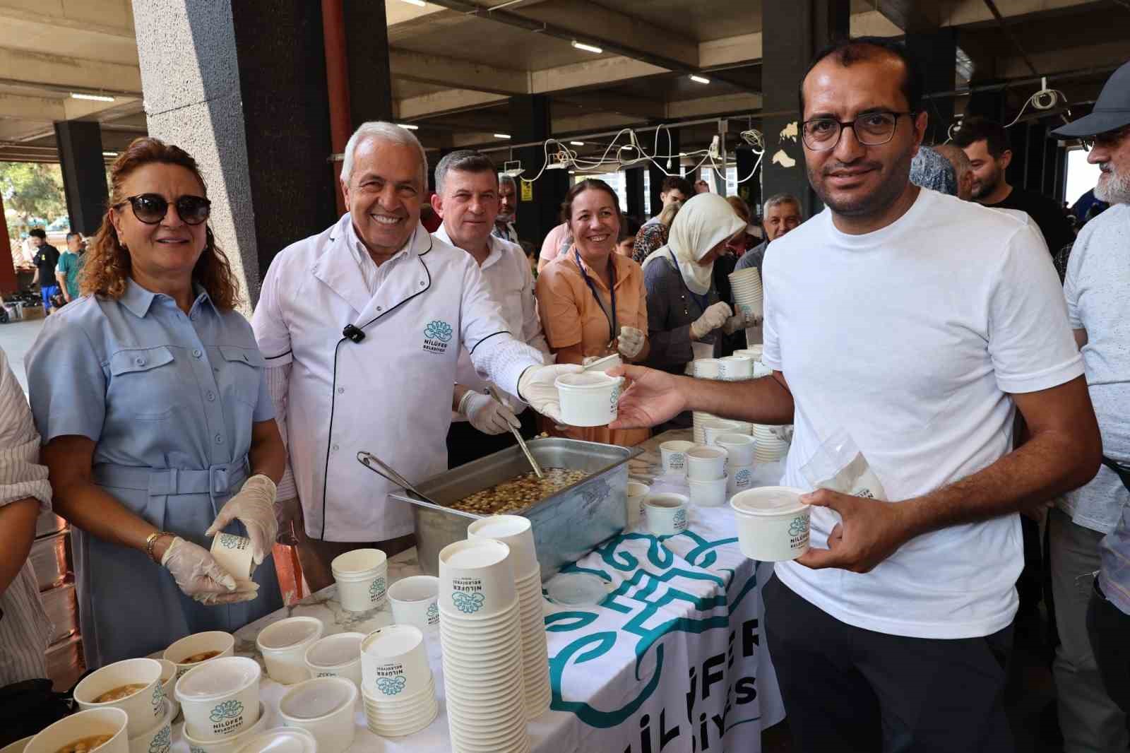 Nilüfer’de aşure geleneği sürüyor
