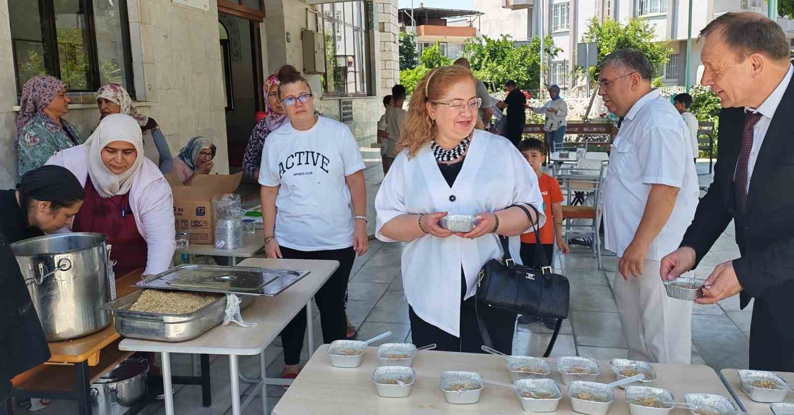Kaymakam Doğru, aşure programında vatandaşlarla buluştu