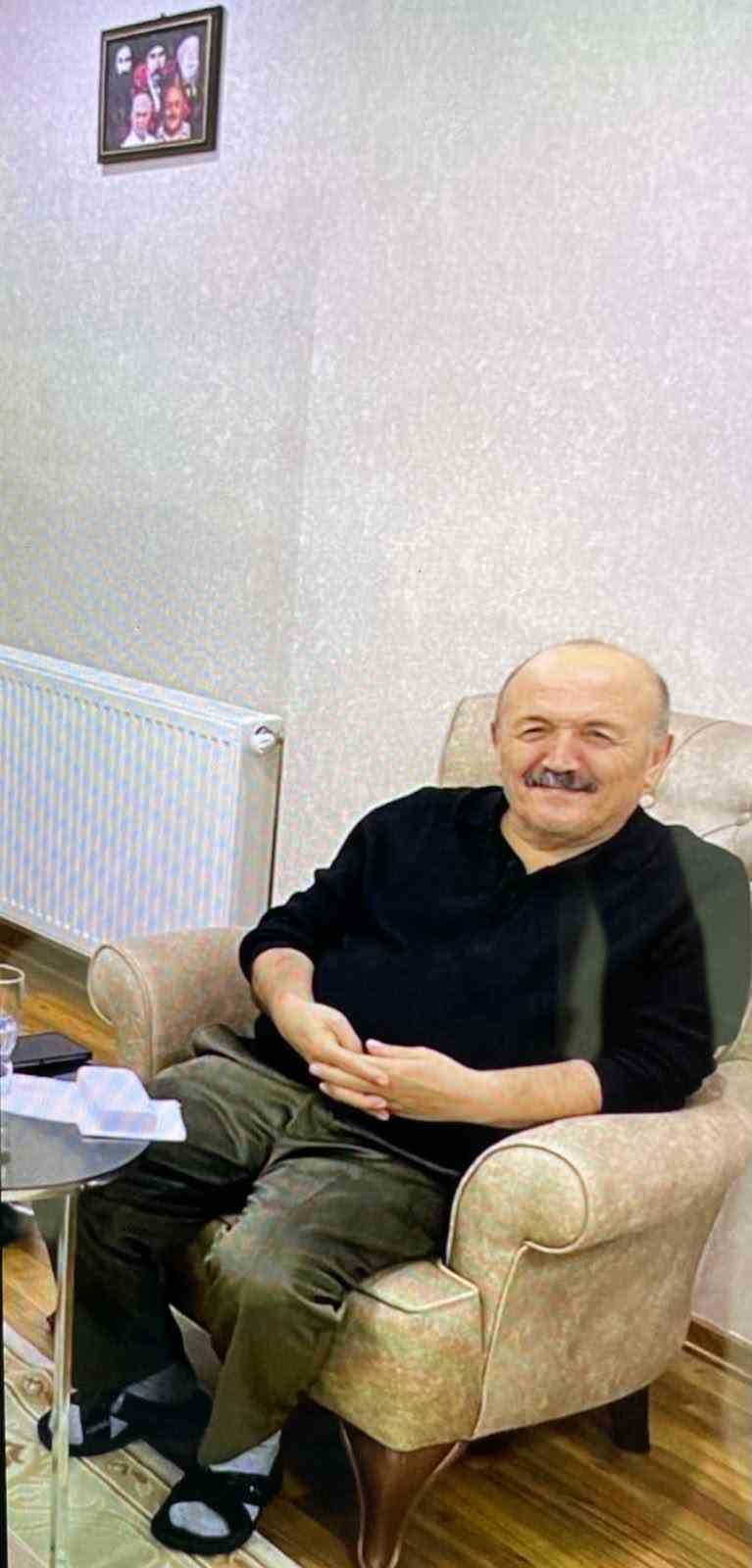 "Bana cinleri musallat etti" diyerek yaşlı adamı silahla öldürmüş