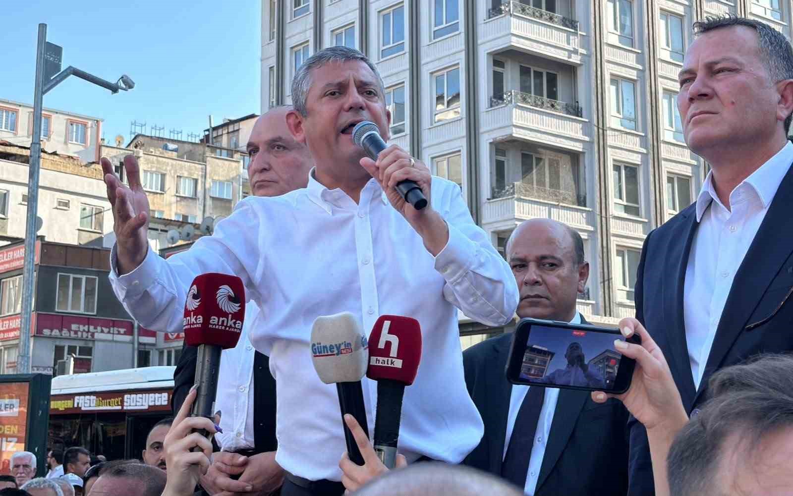 CHP Grup Başkanı Özgür Özel: "Cumhuriyet Halk Partisi’ne, adayına, kurumuna, liderine darbe yapıyorlar"