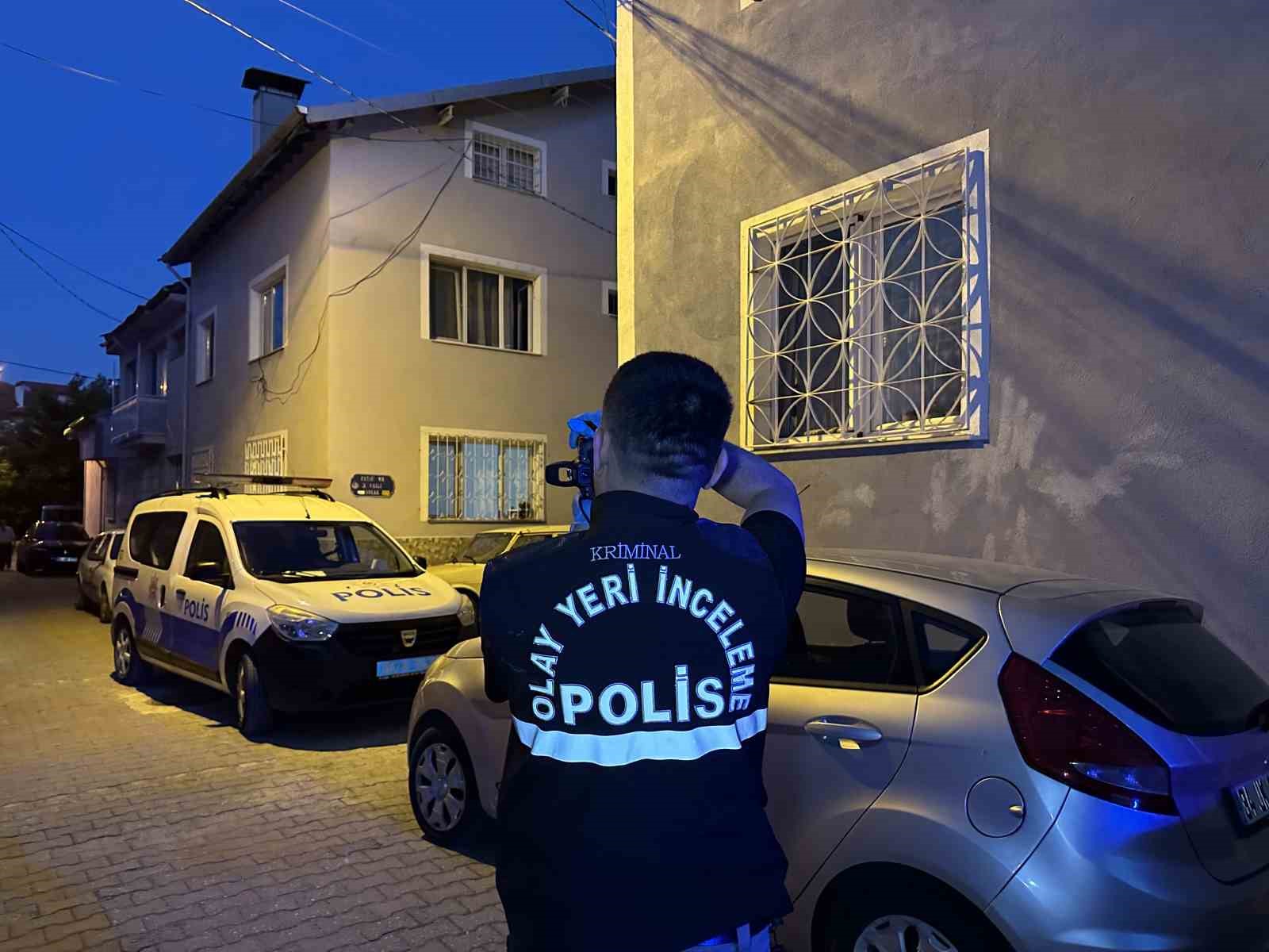 Uşak’ta balkondan düşen kadın hayatını kaybetti