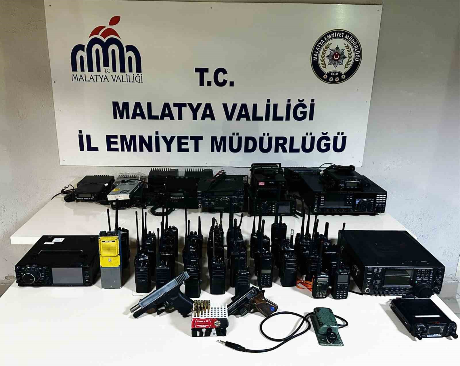 Malatya’da emniyet frekanslarını dinleyen 6 şüpheliye operasyon