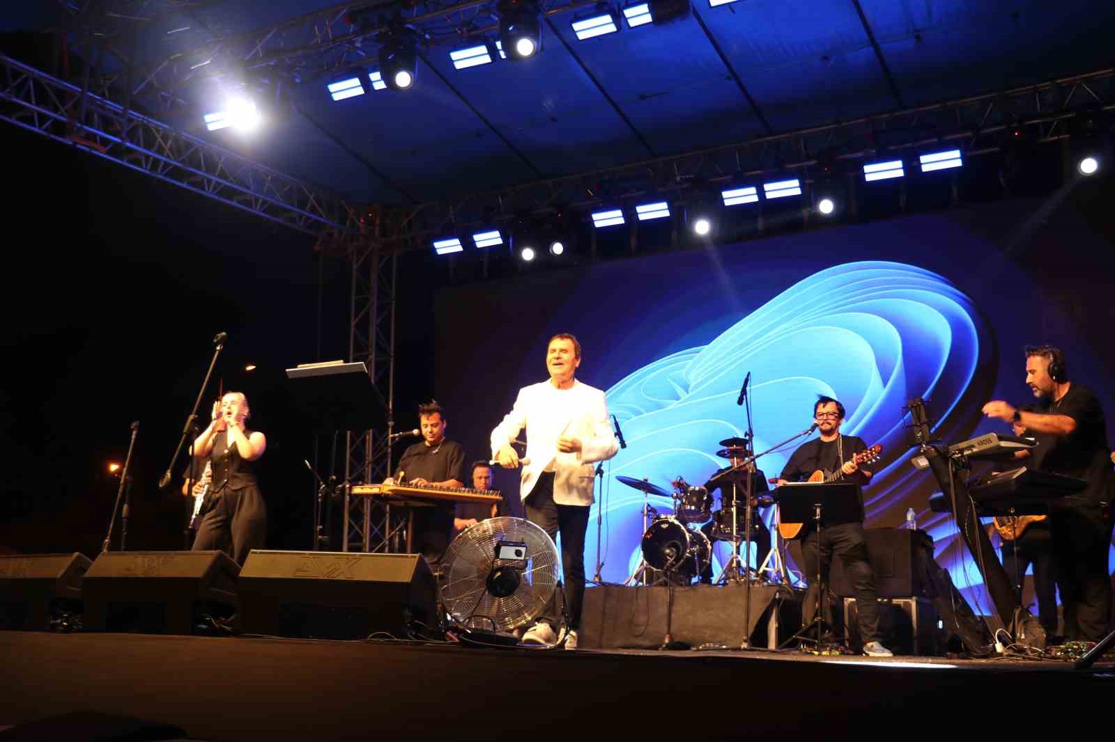 48. Honaz Kiraz Kültür ve Sanat Festivali başladı