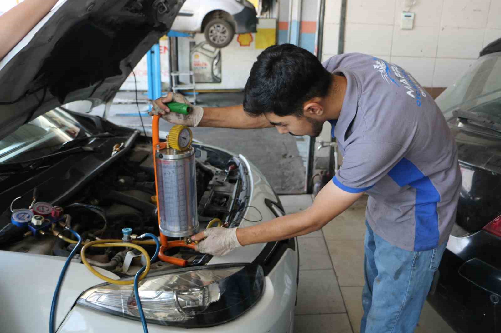 Sıcaklıklar arttı, araç klimaları için sanayide uzun kuyruklar oluştu