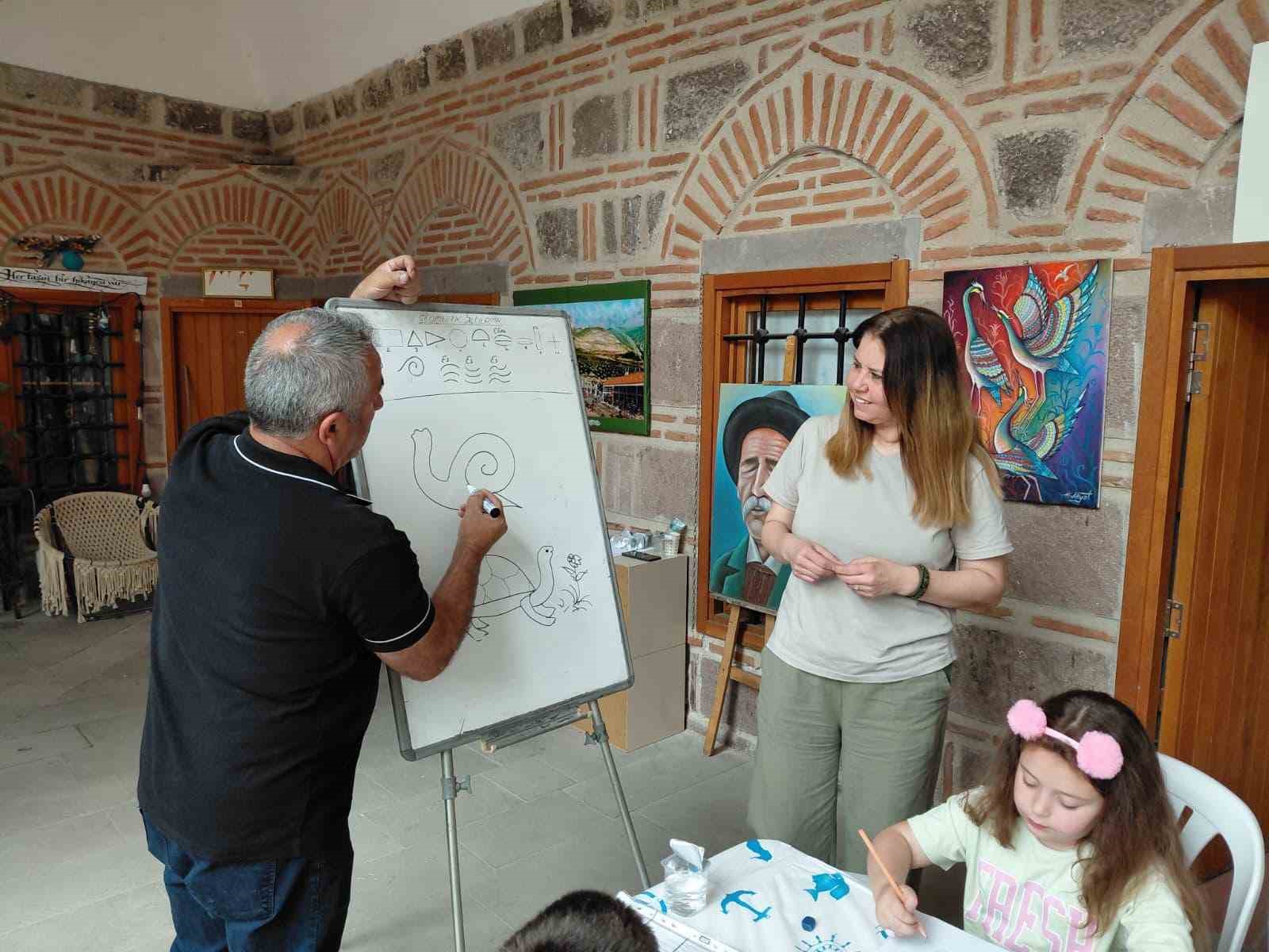 Tarihi Kurşunlu Han’da sanatın izinde yeni yetenekler yetişiyor