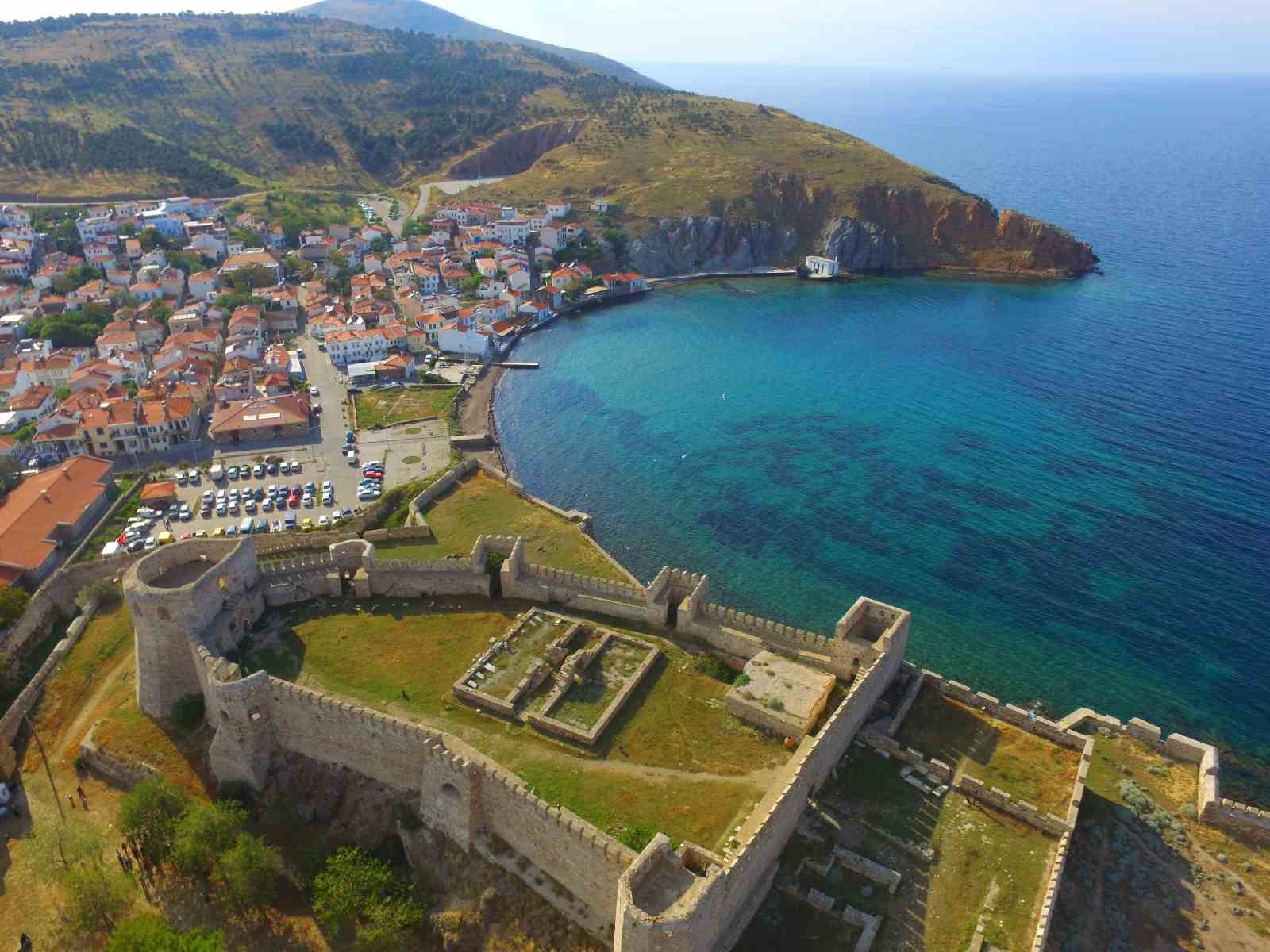Bozcaada’ya yazın o araçların geçişleri yasaklandı
