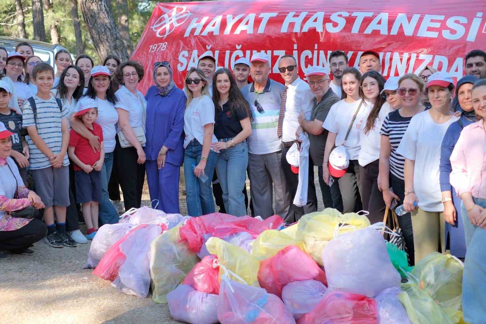 Sağlıkçılardan çevreye anlamlı dokunuş