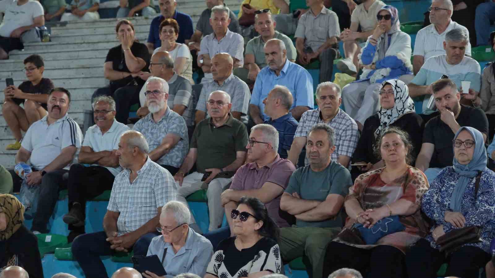 Yıldırım’dan Aşık Hüseyin Sümmanioğlu’na vefa
