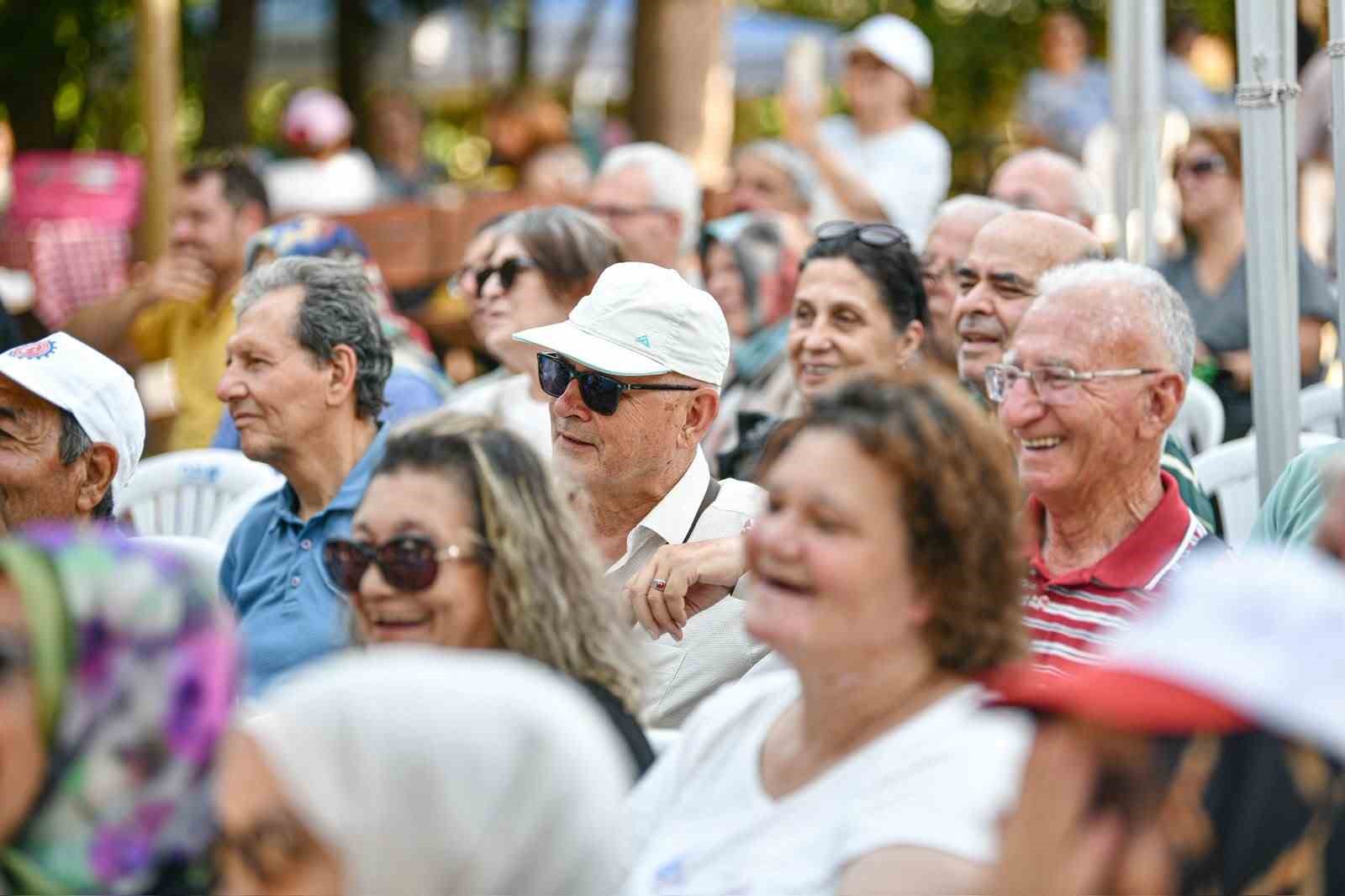 Akın: "Emekliler Haftası Türkiye’de bir hafta, Balıkesir’de 365 gün"