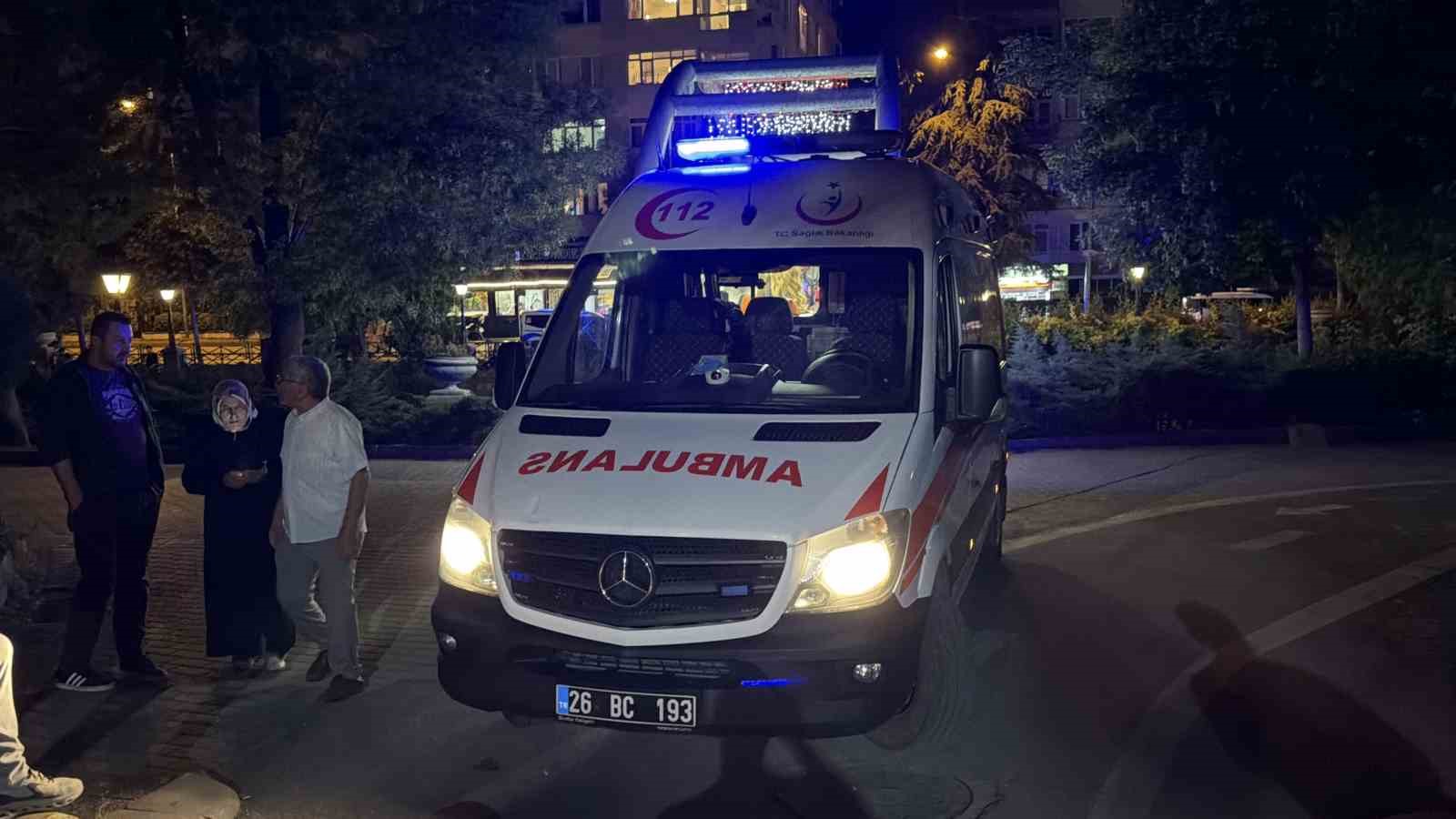 Eskişehir’de parkta alkol alan şahıslar arasında kavga