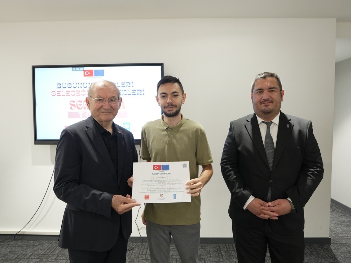 Geleceğin dijital tasarımcıları uluslararası sertifikalarına kavuştu