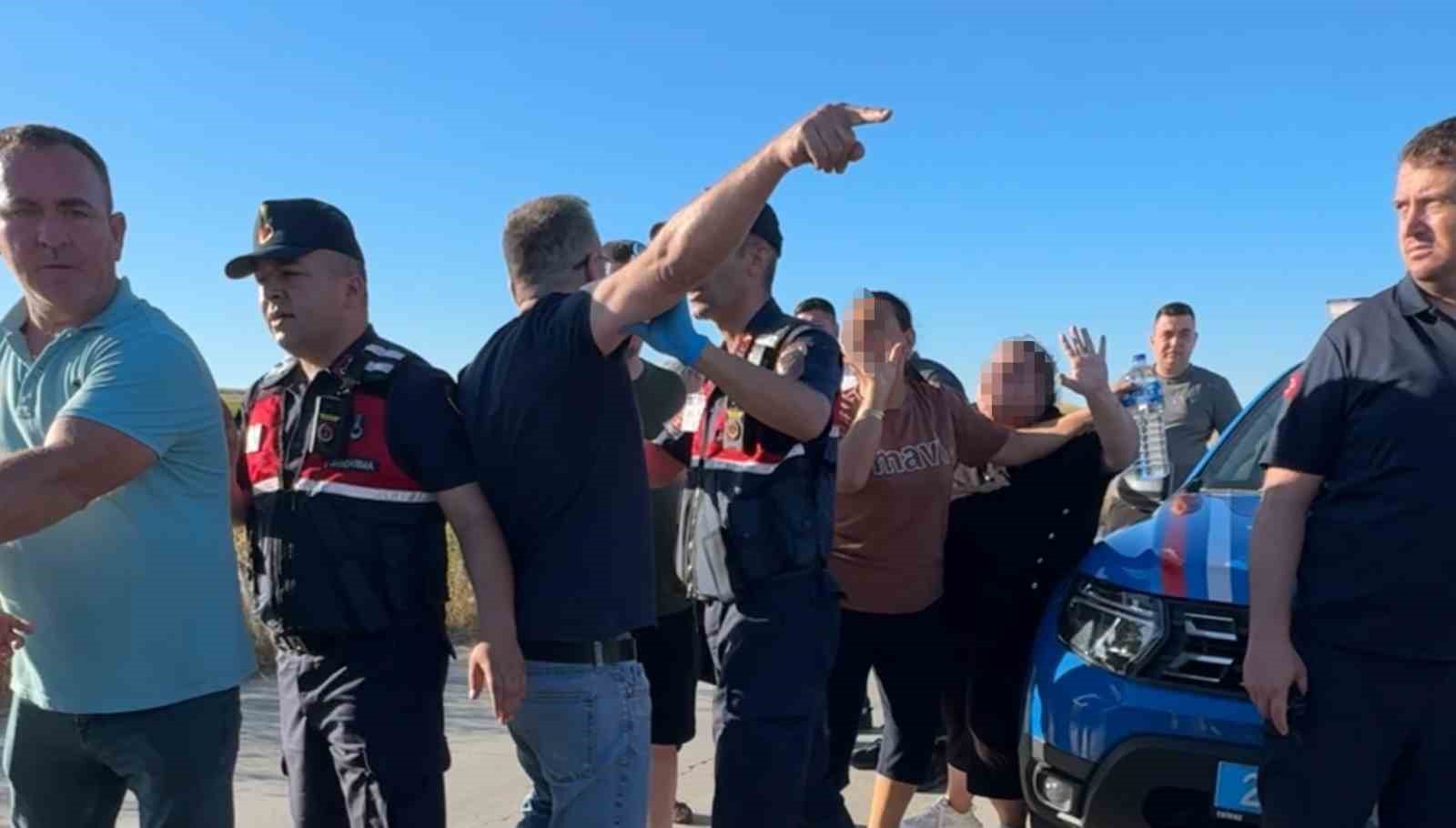 Cesedin başında gelin-kayınvalide kavgası kameraya yansıdı