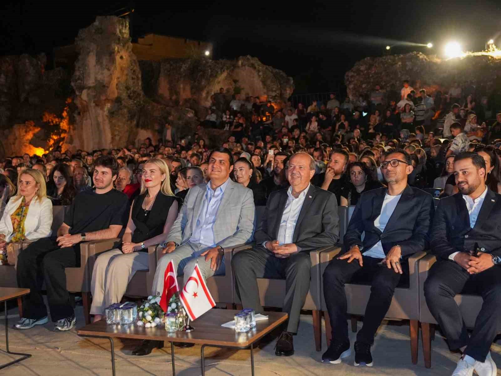 Dülük’te tarih, sanat ve mutluluk dolu bir gece