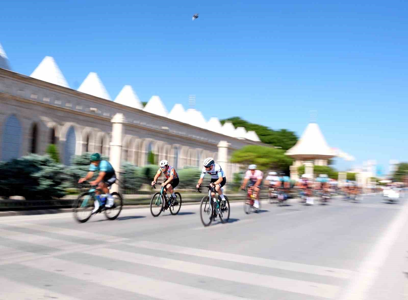 Avrupa bisiklet başkenti Konya’da Granfondo bisiklet yol yarışı heyecanı yaşandı
