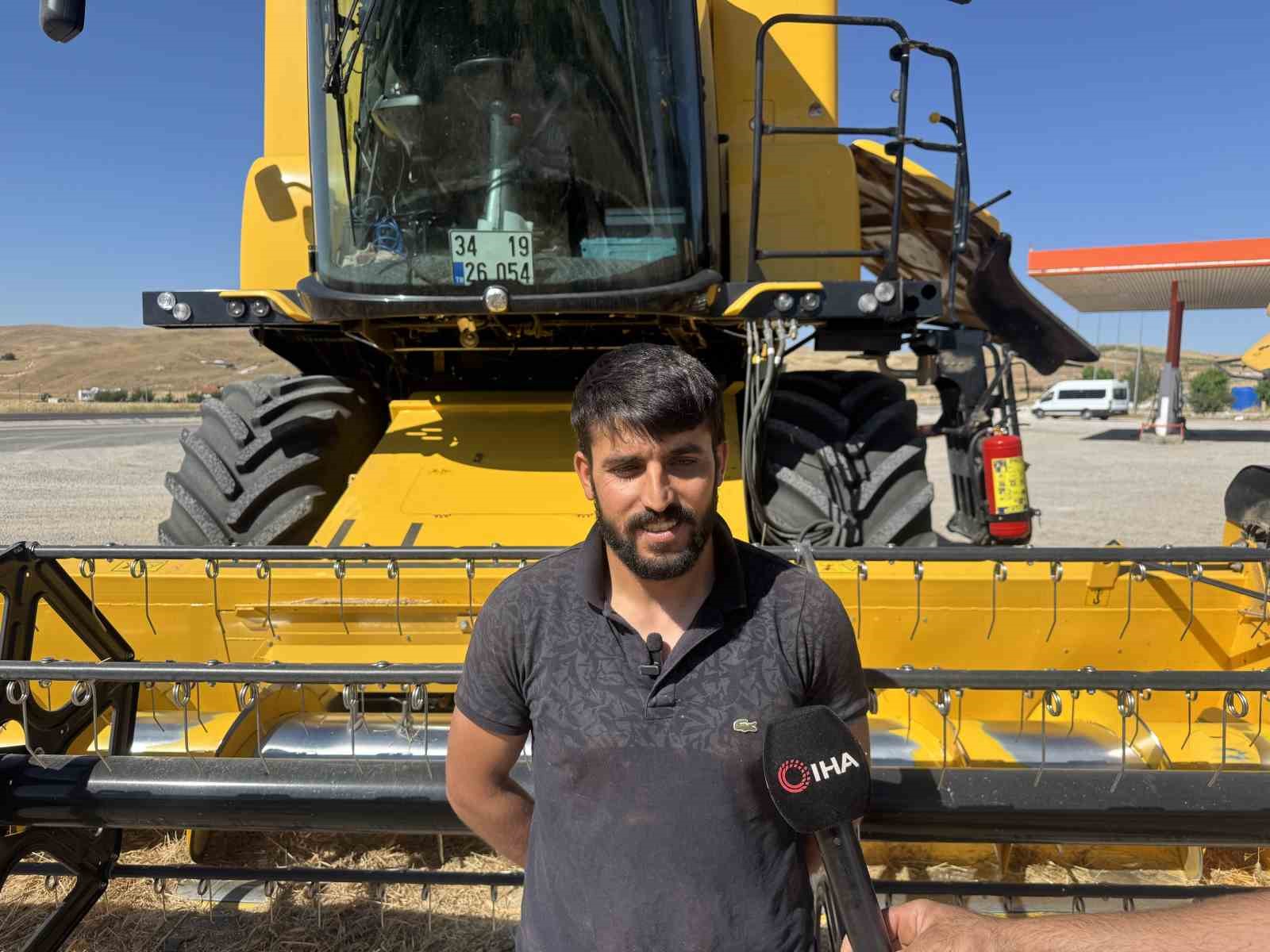 Siirt’te buğday hasadı başladı: Yağışlar çiftçiye umut oldu