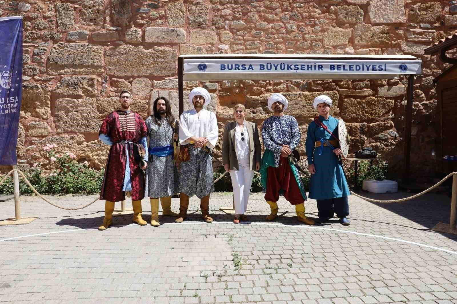 Türk kılıçları Zindankapı’da çarpıştı