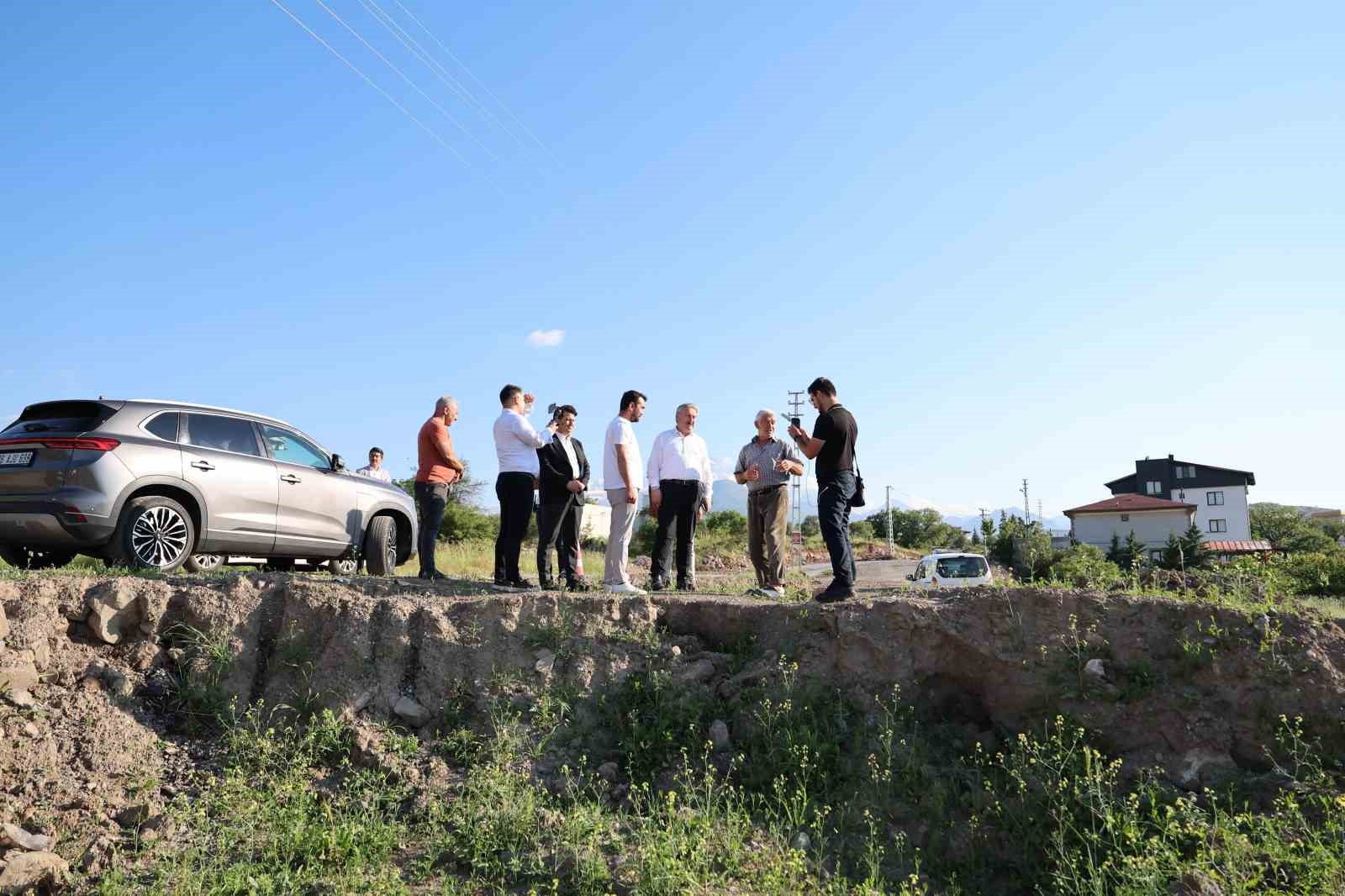 Melikgazi’de ulaşım atakları devam ediyor