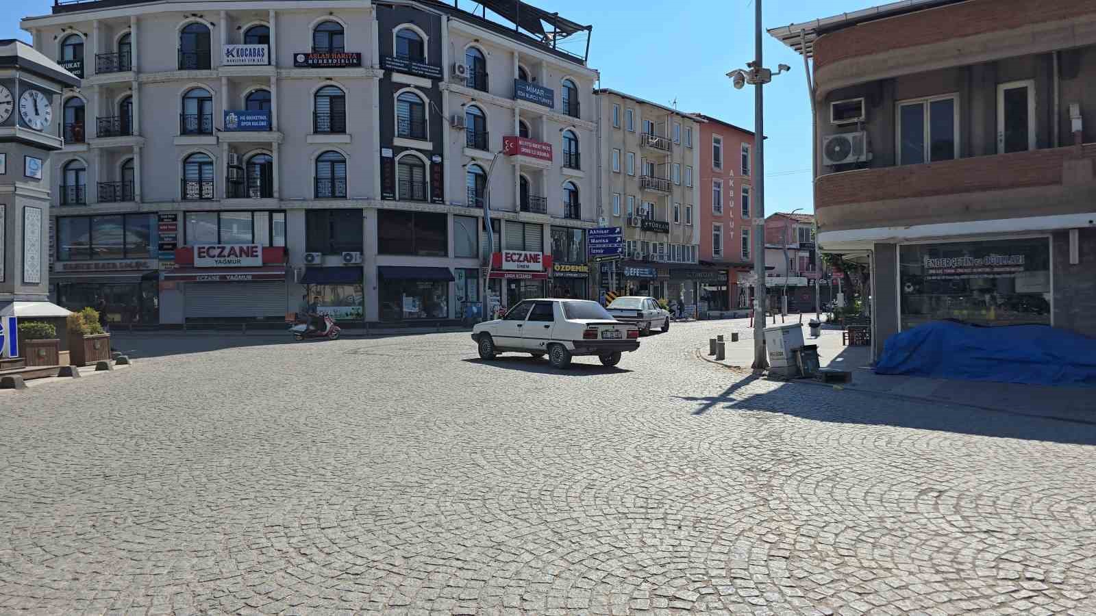 Sındırgı’da deprem