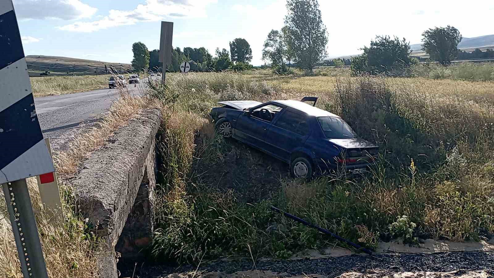 Tokat’ta otomobil şarampole uçtu: 1 ölü, 1 yaralı