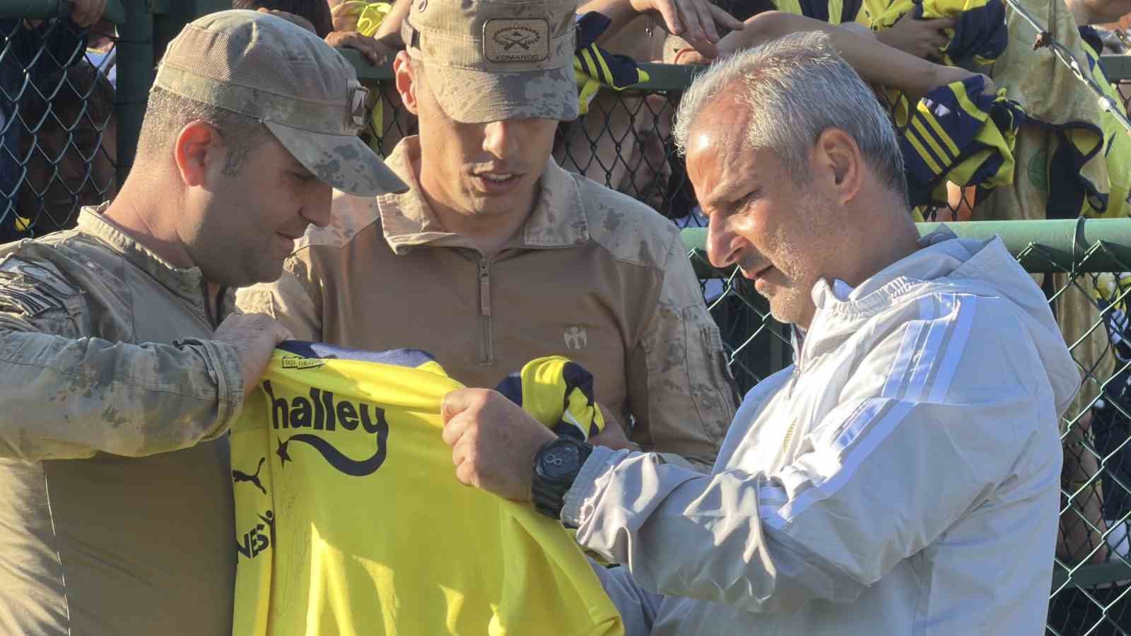 Topuk Yaylası’nda sarı-lacivert coşku: Fenerbahçe’yi 20 bin taraftar yalnız bırakmadı