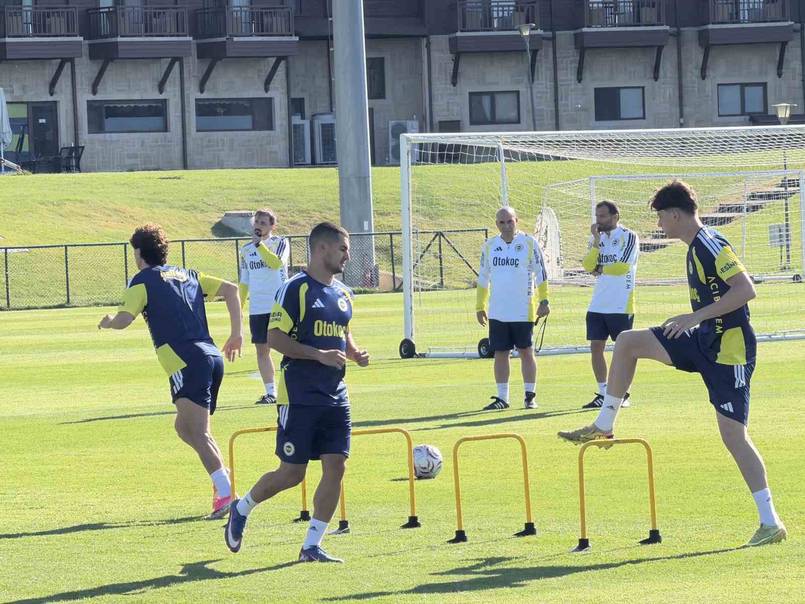 Topuk Yaylası’nda sarı-lacivert coşku: Fenerbahçe’yi 20 bin taraftar yalnız bırakmadı