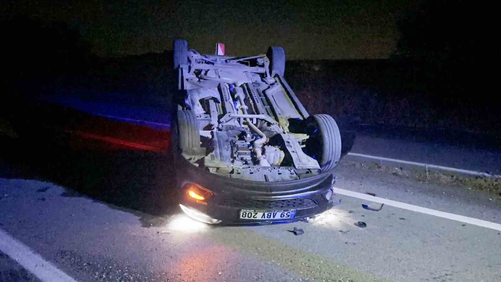 Römorka çarpan otomobil takla attı: 1 yaralı