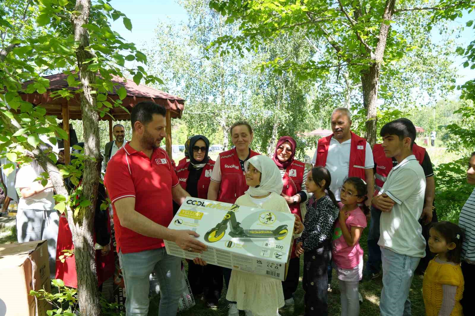 Palandöken Kızılay’dan örnek program