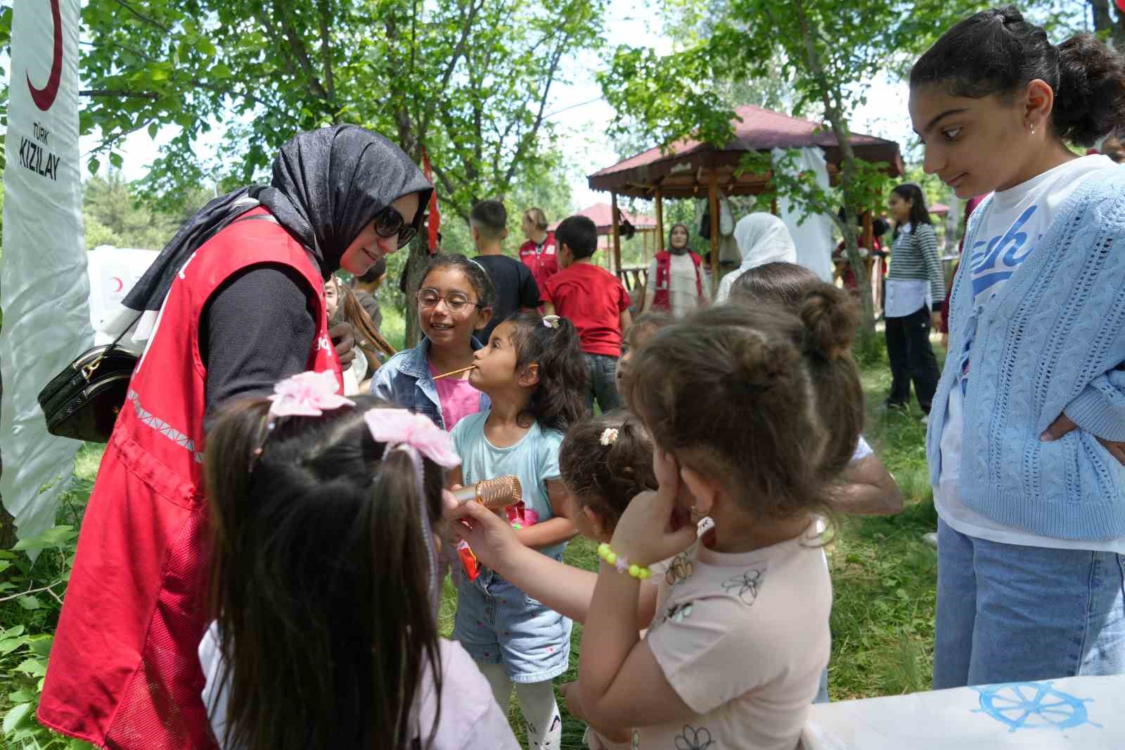 Palandöken Kızılay’dan örnek program