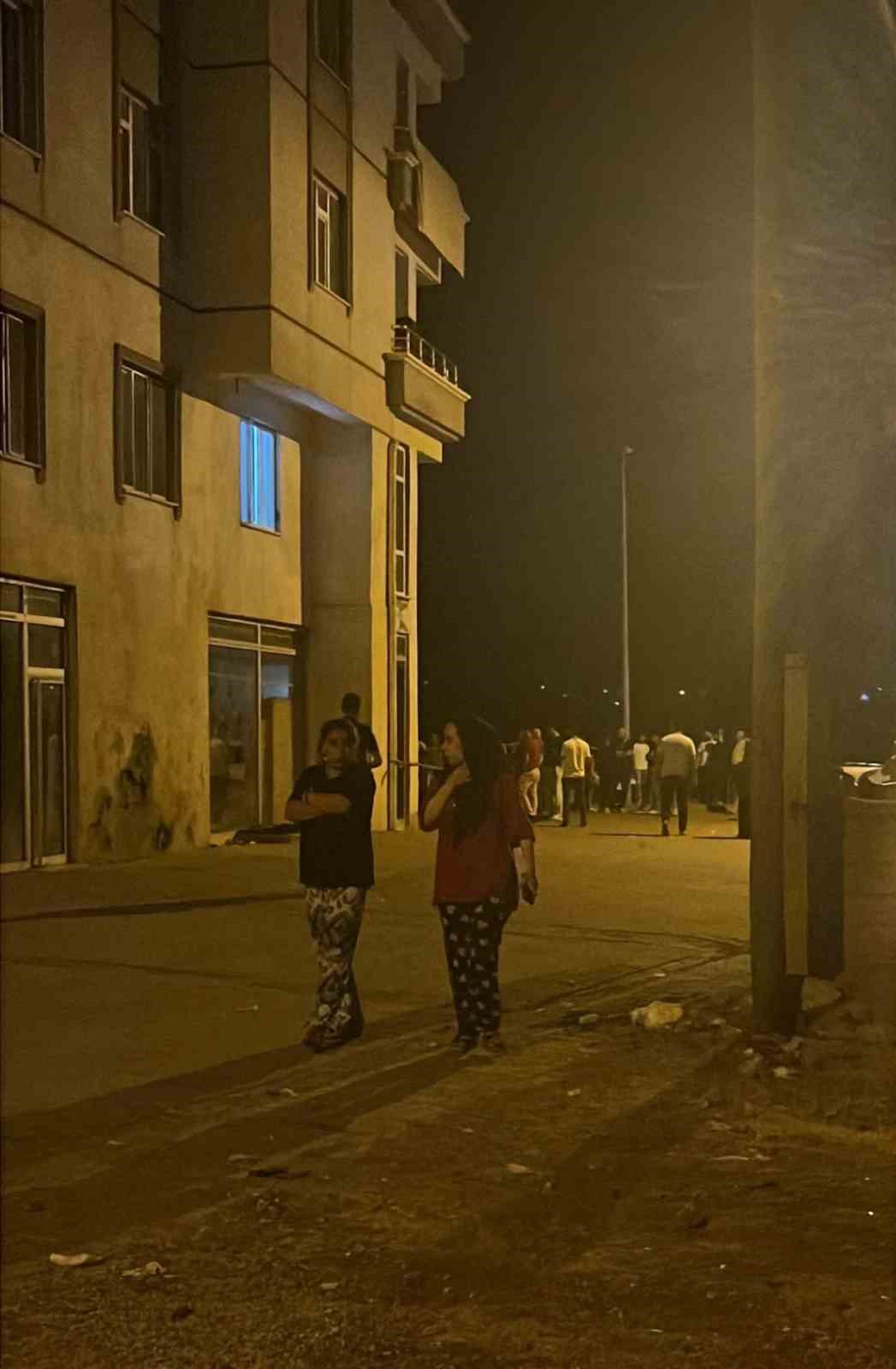 Siirt’te silahlı kavga: Baba ve oğlu yaralandı