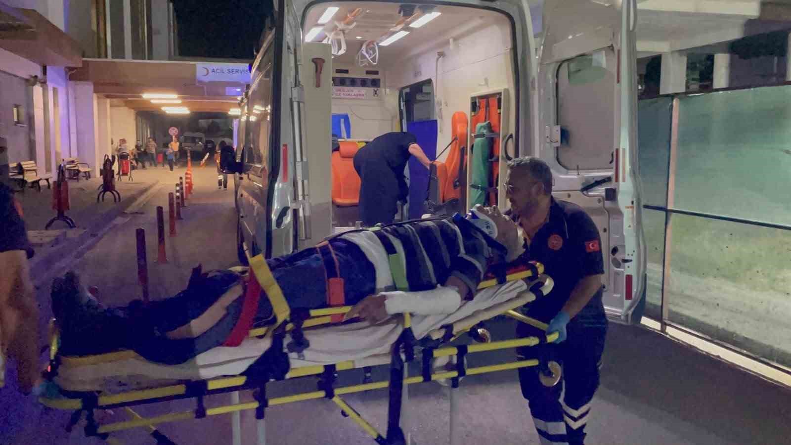 Karaman’da üç aracın karıştığı kazada 2 kişi yaralandı