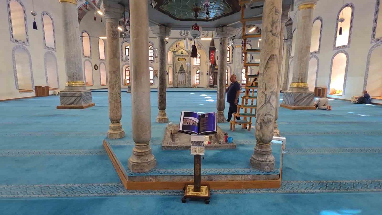 Kütahya Ulu Camii’nde karekod destekli dijital rehber dönemi başladı