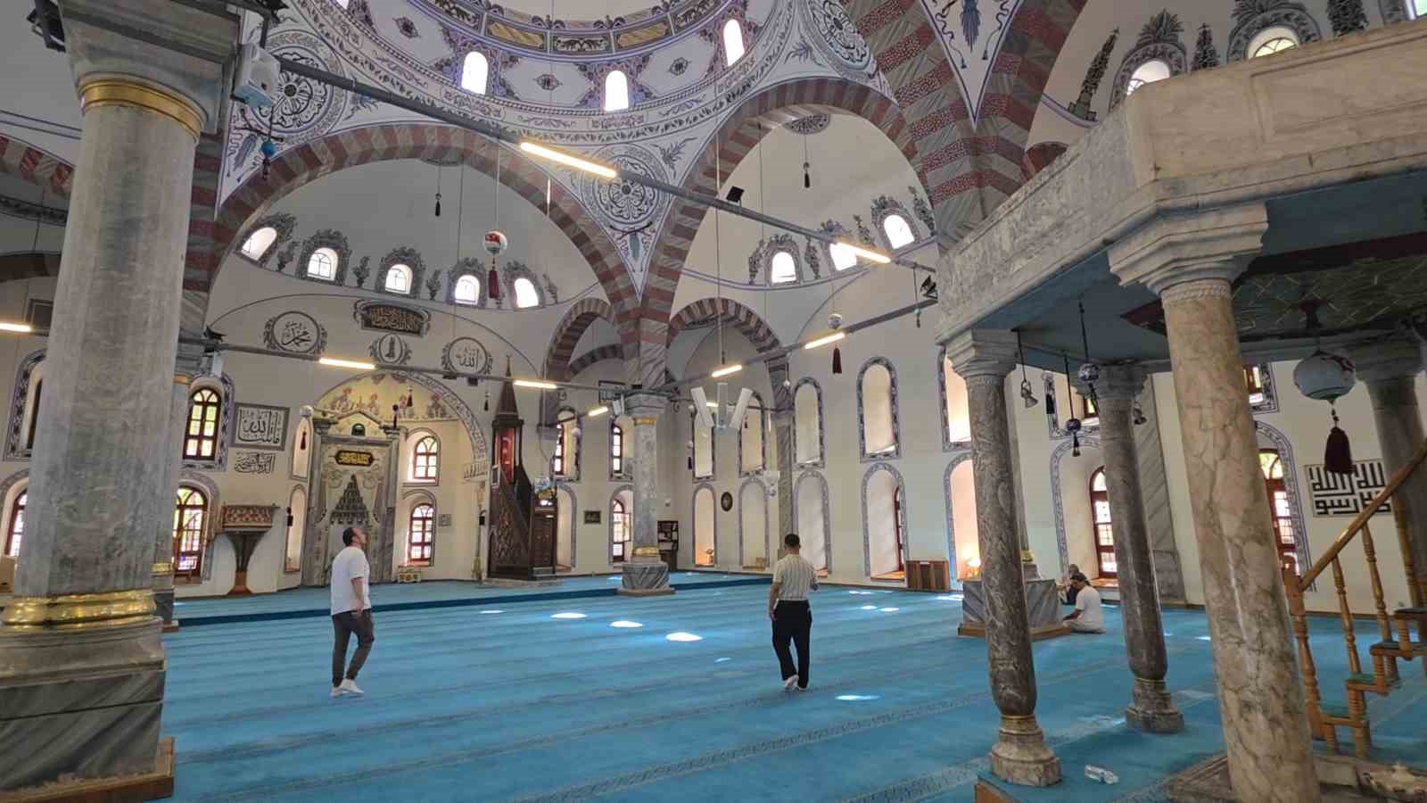 Kütahya Ulu Camii’nde karekod destekli dijital rehber dönemi başladı