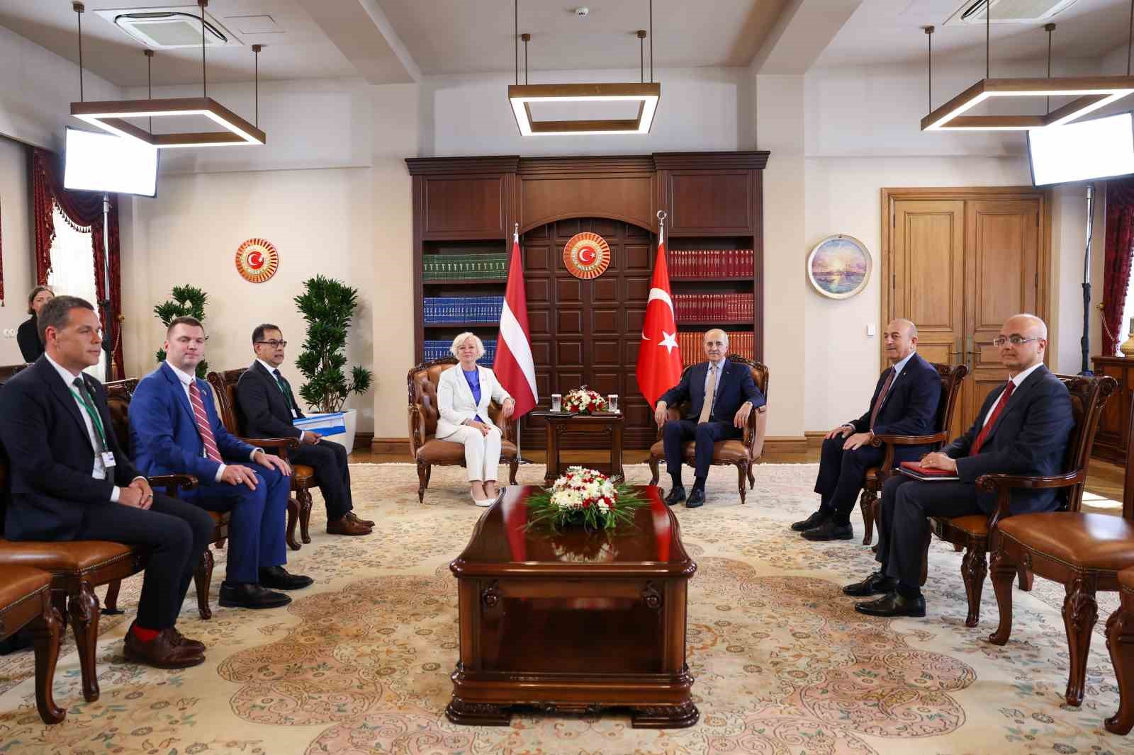 TBMM Başkanı Kurtulmuş, Letonya Parlamentosu Başkanı Mieria ile görüştü