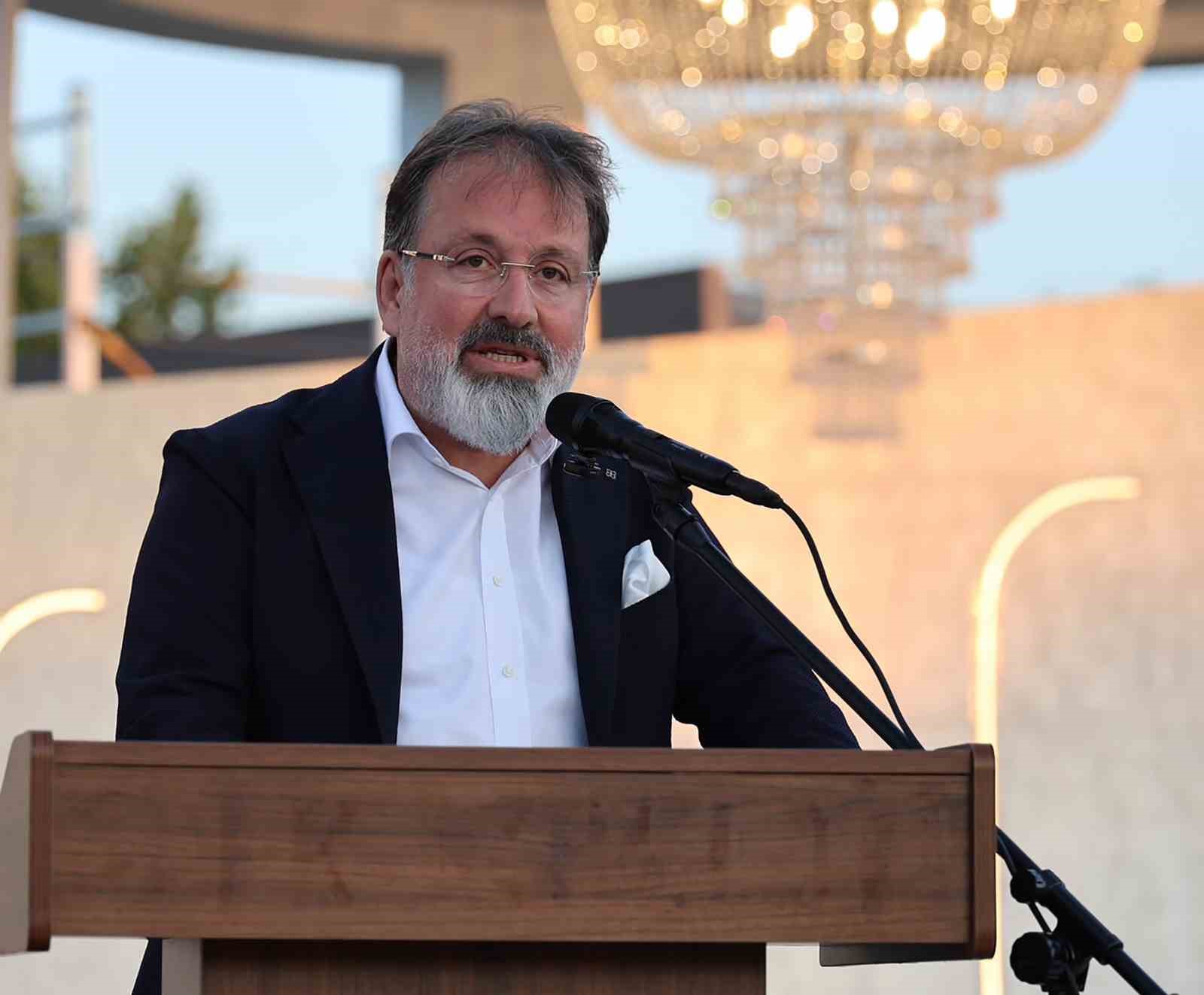 Gürbüz, "Öğrencilerimizi yalnızca akademik başarıya değil, hayata hazırlıyoruz"