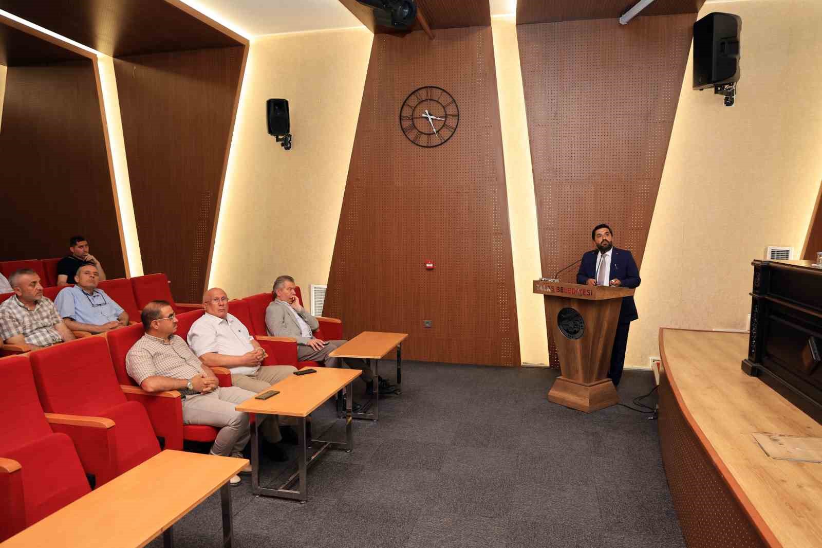 Talas Belediyesi’nden personele kanser farkındalık eğitimi