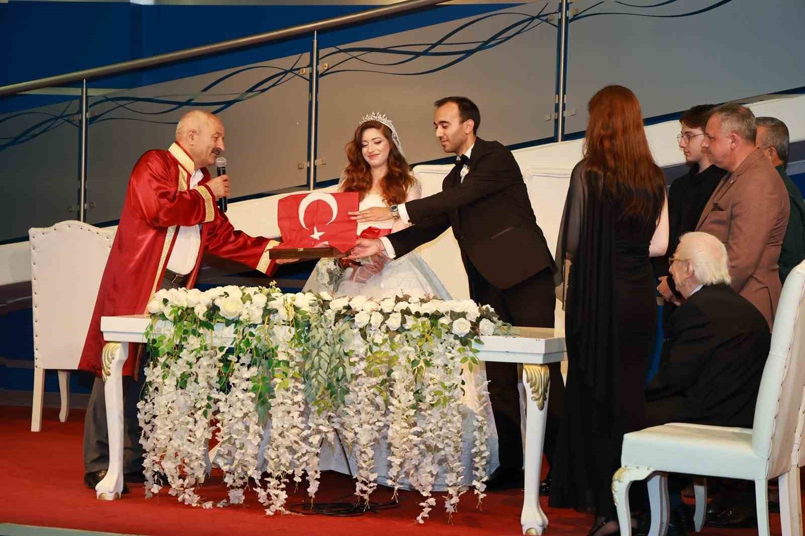 Sultan II. Abdülhamid Han’ın torunu dünyaevine girdi